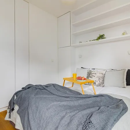 Shortstaypoland Zdziechowskiego Apartment