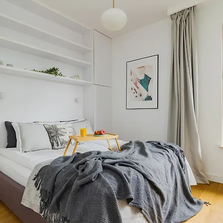 Apartment Shortstaypoland Zdziechowskiego Warsaw