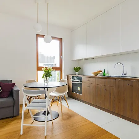 Shortstaypoland Zdziechowskiego * Varšava