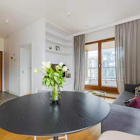 Shortstaypoland Zdziechowskiego Apartment Warschau